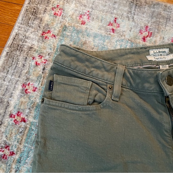 L.L.Bean Favorite Fit Jeans- Green - Picture 13 of 14